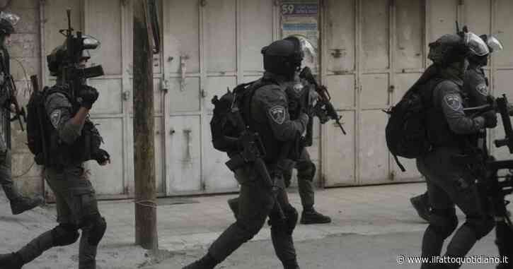 Gerusalemme, 8 morti in un attacco vicino a una sinagoga: ucciso l’assalitore. Hamas e Jihad rivendicano: “È la vendetta per Jenin”