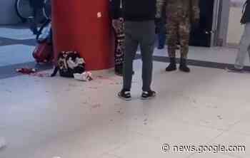 Follia a Napoli, uomo accoltellato alla stazione centrale di piazza ... - Positano Notizie