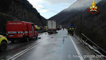 Cagli, 22enne si schianta e viene sbalzato nella scarpata - Centropagina