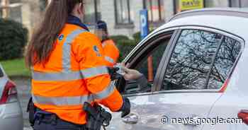 Tipsy fotomodel blaast 1,6 promille na fotoshoot voor biermerk - Het Laatste Nieuws