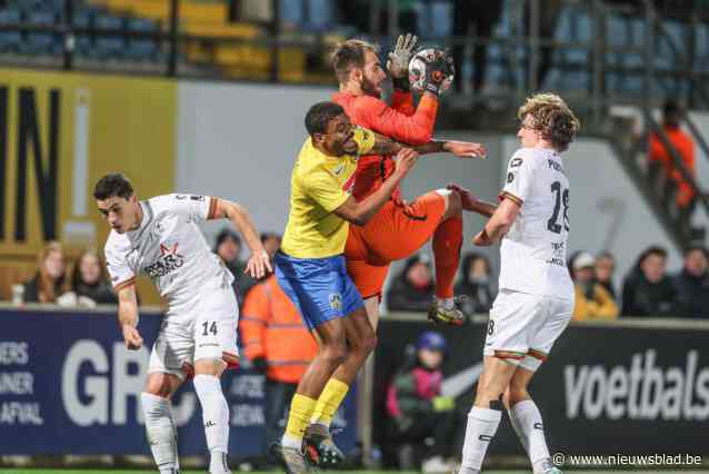 Zomeraanwinst Valentin Cojocaru miste nog geen minuut onder de lat bij OHL: “Zeggen sommige mensen dat ik onzekerheid uitstraal? Zo voel ik me alleszins niet”