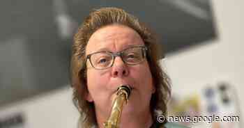 Silke Ehrhard aus Grefrath: Unterricht in der Musikwerkstatt - Rheinische Post