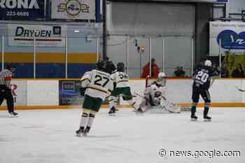 Ice Dogs Edge The Bombers - DrydenNow.com