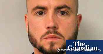 Met police officer sacked for requesting photo of dead man