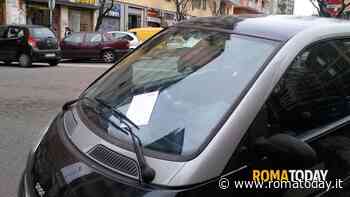 I vigili tornano a fare le multe, ma ora è più semplice pagarle