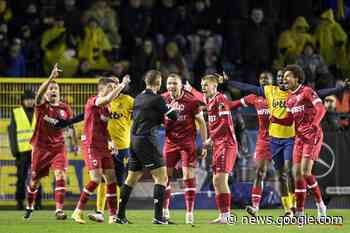 POLL: Twee schwalbes, maar één keer geel. Hoe beoordeel jij deze ... - Voetbalkrant.com