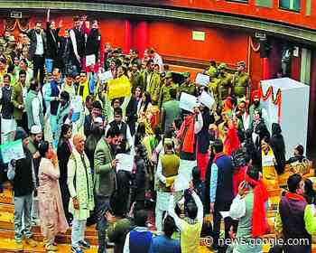 Some Bollywood stars live in virtual reality - Daily Pioneer