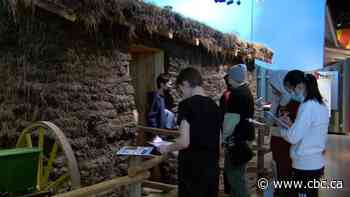 WDM exhibit offers students insight into energy efficiency in old and new buildings