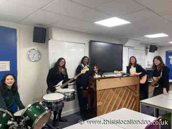 Brand New Band Pick n Six to Take Wimbledon High by Storm