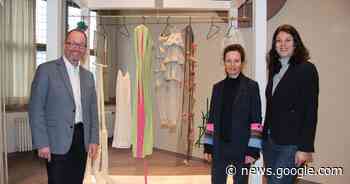 Künstlerin entblättert Schwalenberger Tracht | Lokale Nachrichten ... - Lippische Landes-Zeitung