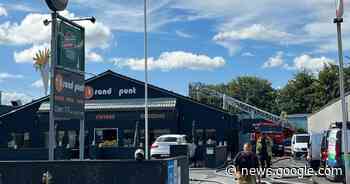 Hevige brand bij Frituur 't Rond Punt “Blijf uit de buurt” - Het Laatste Nieuws