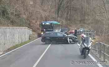 Incidente sulla statale tra Luino e Cremenaga, traffico e code - Luino Notizie