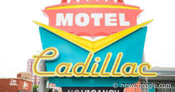 This motel in Niagara Falls is inspired by luxury retro cars - blogTO