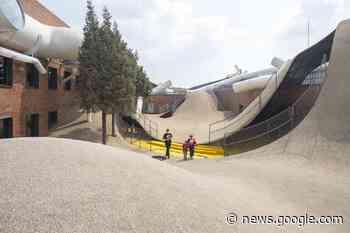 The Dance of Surfaces: Uneven Floors and Human Balance - ArchDaily