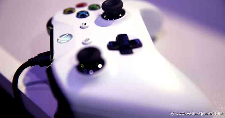 Microsoft Update Will Make Xbox 'Carbon Aware' - Consoles Will Automatically Shut Down Based on 'Regional Carbon Intensity'