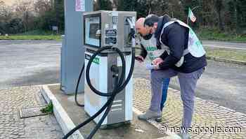 Viterbo - Controlli ai distributori di carburante, Gdf sequestra ... - Paolo Gianlorenzo