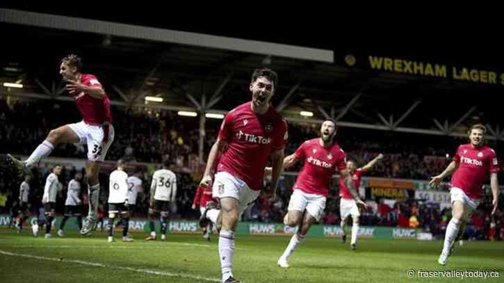 Ryan Reynolds goes through range of emotions in FA Cup match