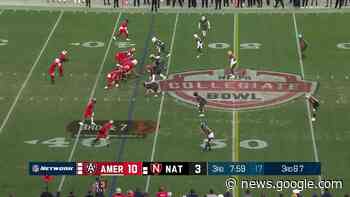 Lindsey Scott Jr. uncorks a 40-yard deep ball to Daniel Arias down ... - NFL.com