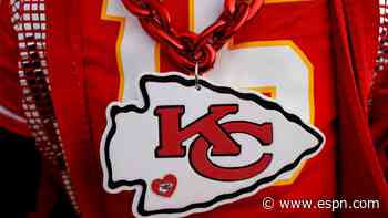 Chiefs' Kelce, Hardman active against Bengals