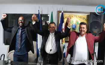 Dedé Lanches toma posse no comando da câmara de Carpina - Voz de Pernambuco