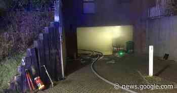 Grote rookontwikkeling bij brand in garagebox | Brussel | hln.be - Het Laatste Nieuws