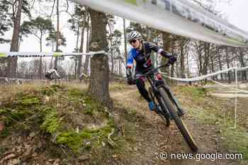 Michelle Ritzen uit Grathem zit pas sinds kort op de crossfiets, maar ... - De Limburger
