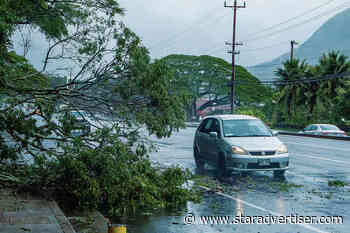 Storm buffets islands; Molokai closes schools