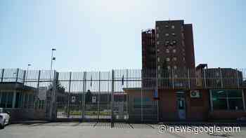 Detenuto si impicca a Benevento, salvato in extremis da agenti. - TV Sette Benevento