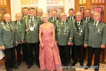 Schützenbruderschaft St. Meinolf in Schöning feiert Winterball