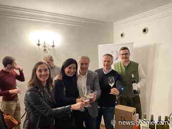 Weinverkostung: 12 Winzer mit 60 Weinen zu Gast in Neunkirchen ... - meinbezirk.at