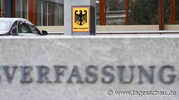 Berliner Pannen-Wahl: Karlsruhe entscheidet über Wahlwiederholung