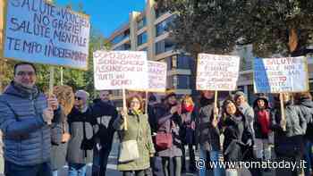 La protesta dei mille psicologi bloccati in graduatoria mentre i consultori restano vuoti