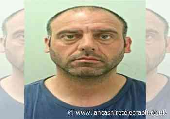 Blackburn pervert jailed for texting "13-year-old girls" for sex