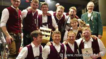 Kopf-an-Kopf-Rennen beim 44. Gemeindepreisschnalzen in Holzhausen