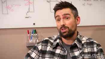 Canadian team discovers power-draining flaw in most laptop and phone batteries