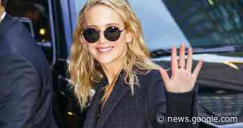 Jennifer Lawrence's Mary Jane Ballet Flats Are About To Be ... - The Zoe Report