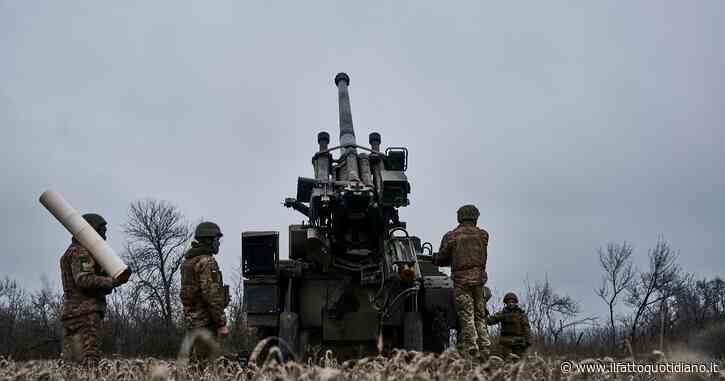 Ucraina, la diretta – Kiev a Berlino: “Dateci un sottomarino”. Scholz chiude all’ipotesi di inviare caccia, Macron non lo esclude: “Nulla è vietato in linea di principio”