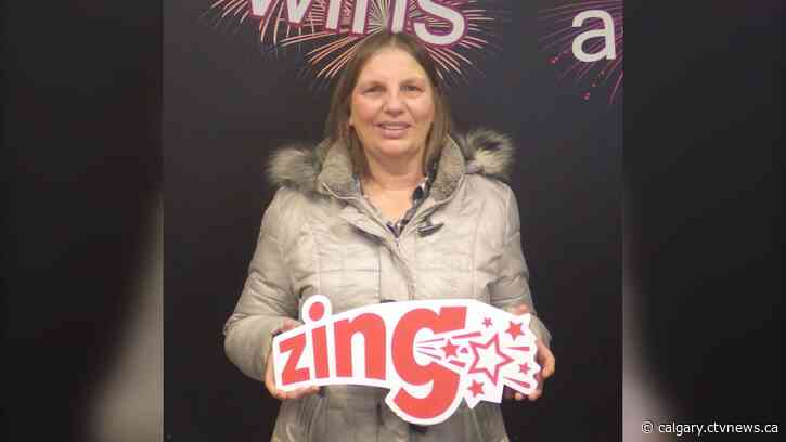 Vulcan, Alta., woman cashes in on $1M lottery prize