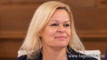 Faeser will offenbar trotz Hessen-Wahlkampf Ministerin bleiben