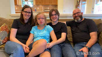 Texas teenager creates app to give non-verbal sister a voice