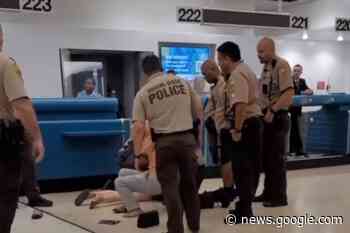WATCH: Police break up fight between Frontier Airlines employee ... - Travel Weekly