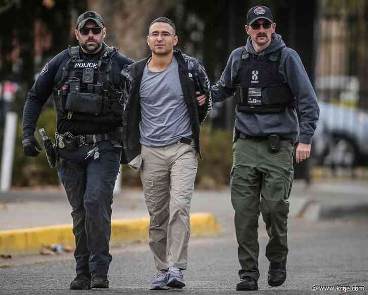 Key suspect in shootings at elected officials' homes, Solomon Peña indicted