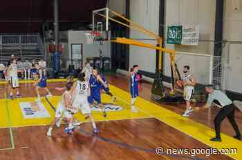 C M SILVER - Non basta un super quarto parziale all'Atomika ... - ValleUmbraSport