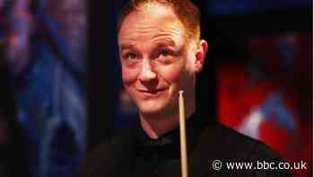 Snooker Shoot Out: Chris Wakelin beats Julien Leclercq to win first ranking title