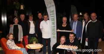 Leden van buurtinformatienetwerk Bomenwijk wensen elkaar een ... - Het Laatste Nieuws