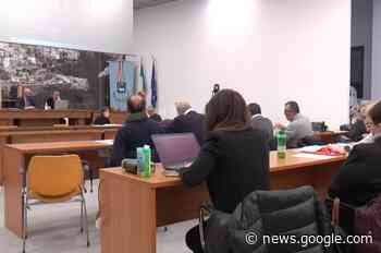 Matera, condivide video “misogino e sessista” chieste dimissioni per consigliere comunale - TRM Radiotelevisione del Mezzogiorno