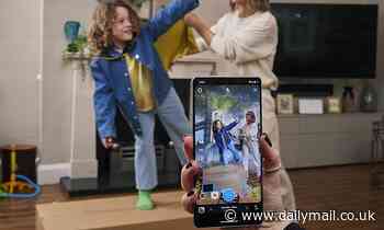 Smartphone trick transforms your living room into a FILM SET