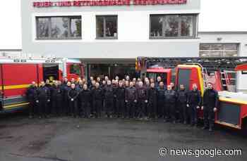 FW Grevenbroich: Grevenbroicher Feuerwehrleute übergeben nach Bart-Aktion über 7000 Euro an Stiftung - Presseportal.de