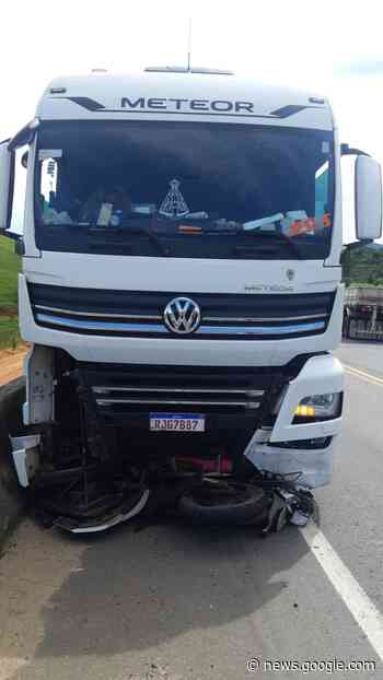 Motociclista morre em colisão com carreta em Anchieta - ES Hoje