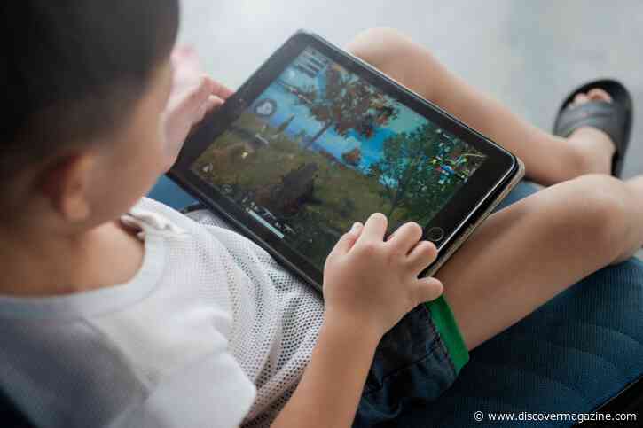 Calming Kids With Electronics May Affect Emotion Regulation Skills